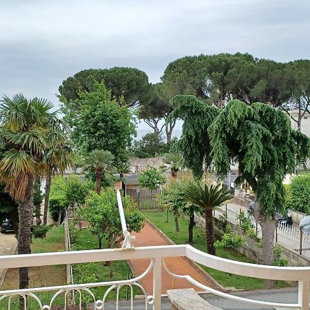 Viale Unita D'Italia Lägenhet Formia Exteriör bild